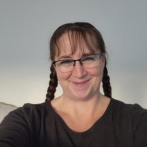 Meet your Posher, Michele